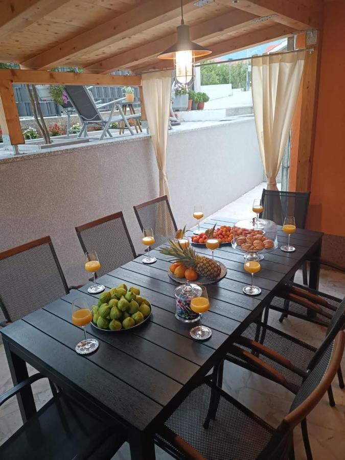 Apartment Radalj Kaštela Esterno foto
