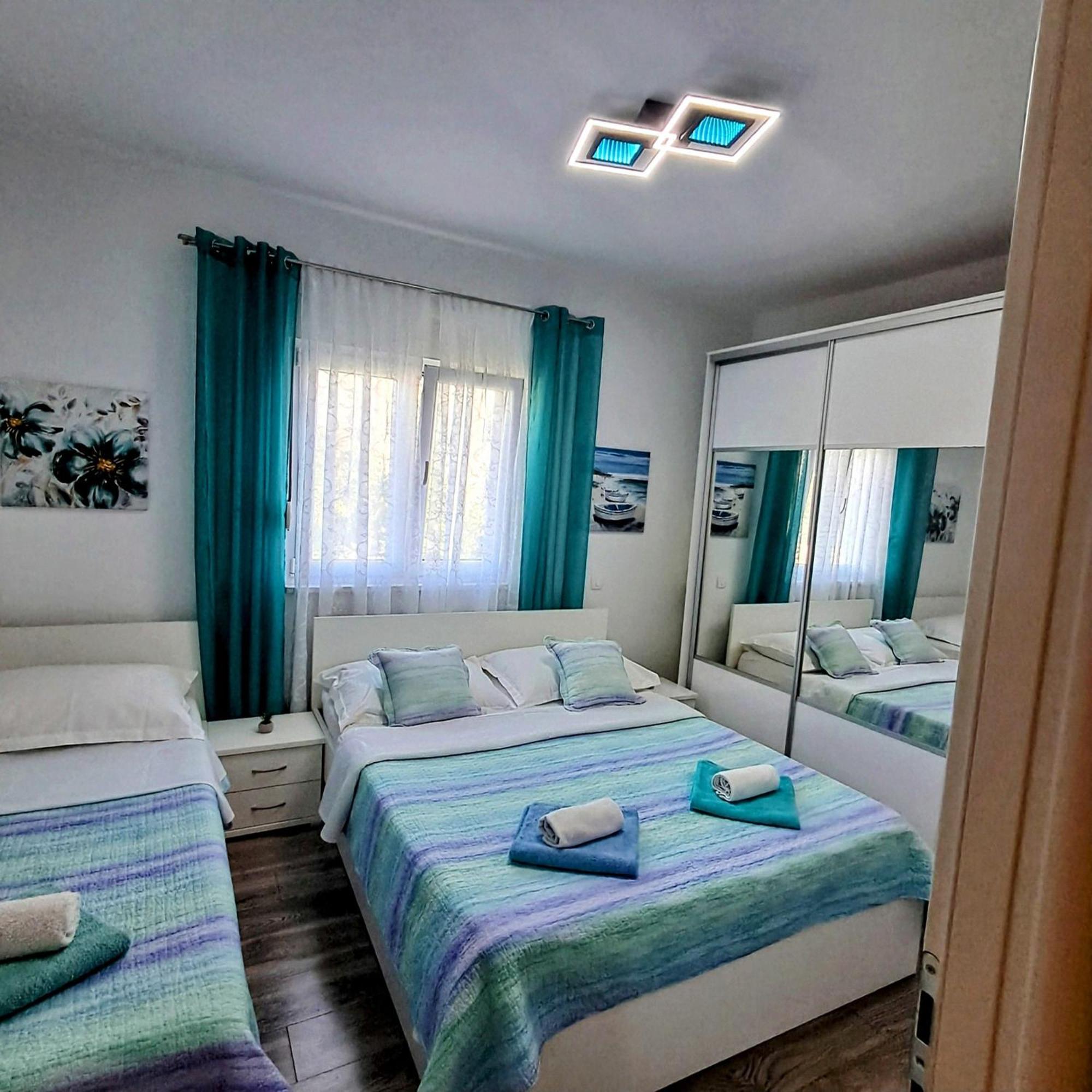 Apartment Radalj Kaštela Esterno foto